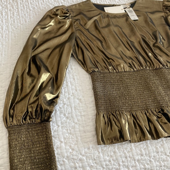 Aritizia Wilfred gold foil metallic top Size Medium - Picture 1 of 3